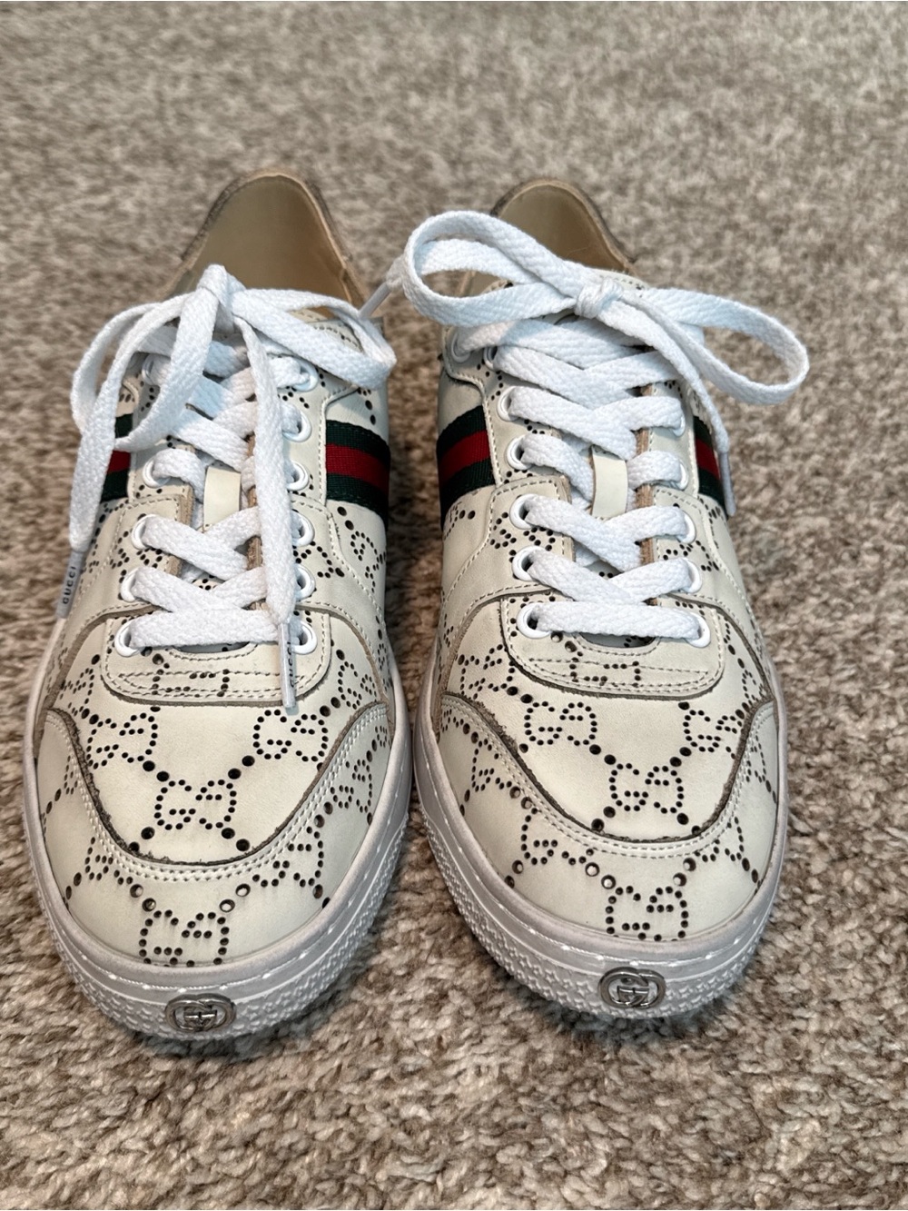 Gucci White Leather Sneakers with Green & Red Web 

EUR 39